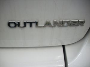 Mitsubishi Outlander - Toit ouvrant Srie 700